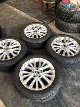 Picture of Mâm  Toyota Camry lắp lốp 215/55R17