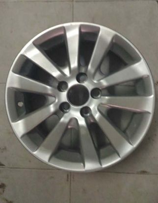 Picture of Mâm Toyota Corolla lắp lốp 195/65R15