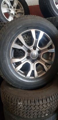 Picture of Mâm Lazang Ford Everest 18 inch tháo xe lắp lốp 265/60R18