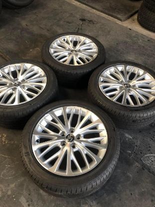 Picture of Mâm Lazang zin TOYOTA CAMRY 18 inch mới lắp lốp 235/45R18