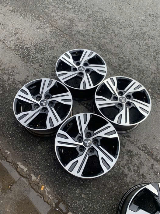Bộ mâm lazang Mitsubishi Xpander 16 inch lắp lốp 205/55R16