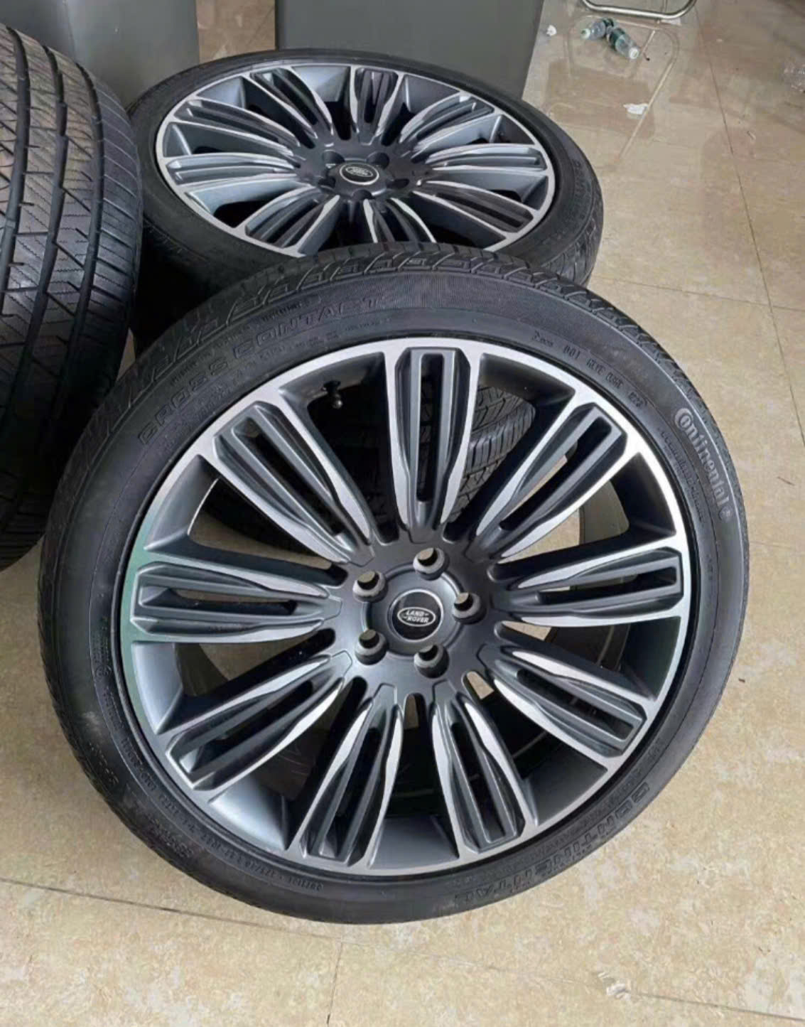 Mâm lazang Land Range Rover Velar 22 inch lắp lốp 265/40R22